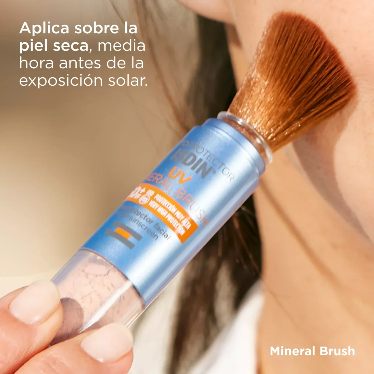ISDIN Fotoprotector Facial UV Mineral Brush, Protección Luz Azul, UVB y UVA SPF 50 - Imagen 6