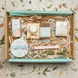 OPARI BOX Cuidado facial y corporal eco-sostenible